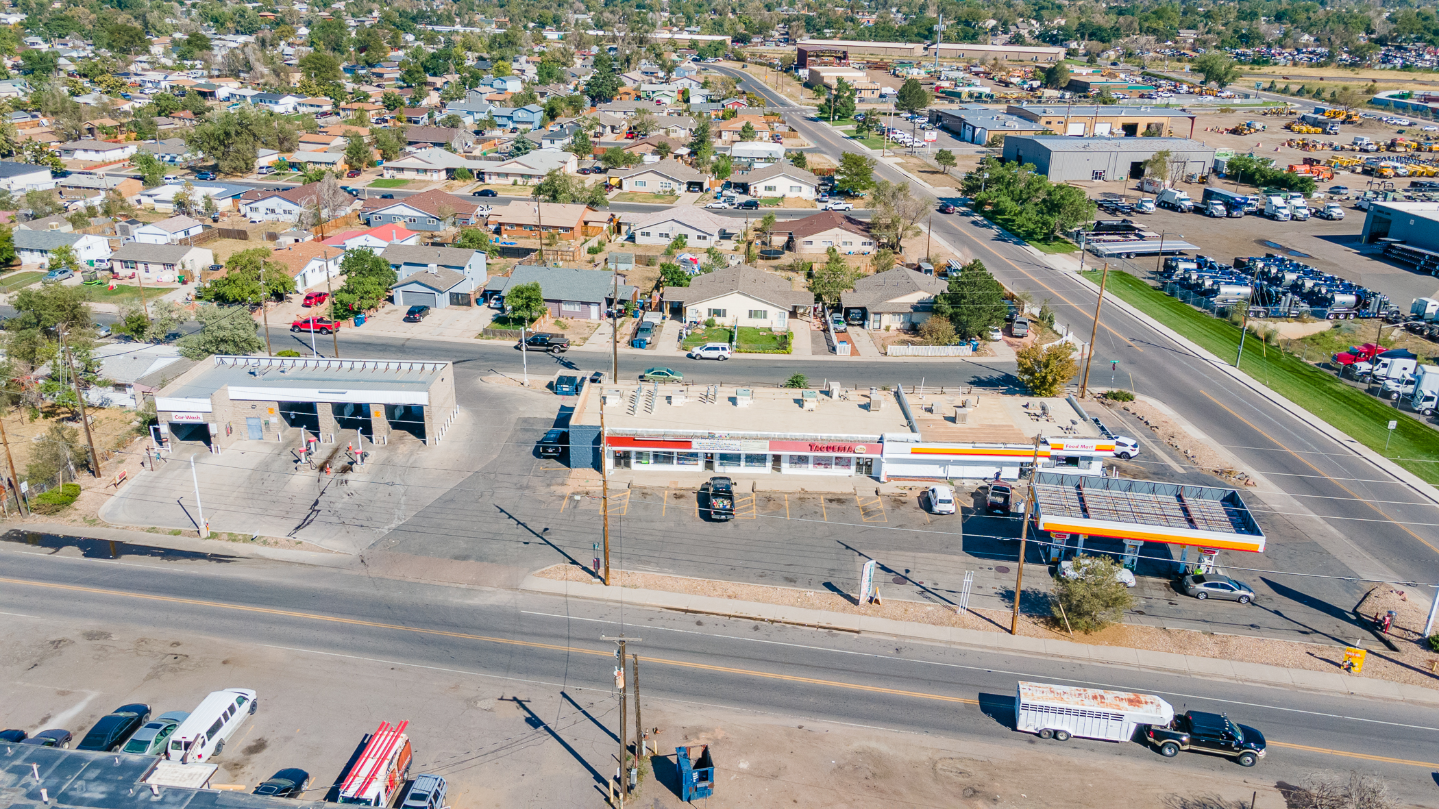 Retail Strip with Shell Gas Station and Car Wash Sells for $3.48M